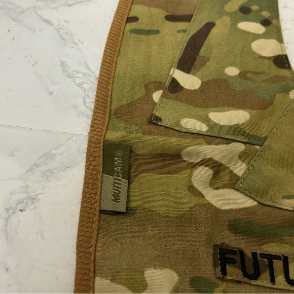 Tiny Trooper Army Future Recruit Baby Bib Camo Camoflauge Cotton Green C2​ - Picture 3 of 5